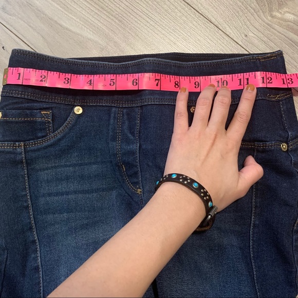Luxe Denim Petite Low Waist Jeans (Jegging) - Picture 4 of 7